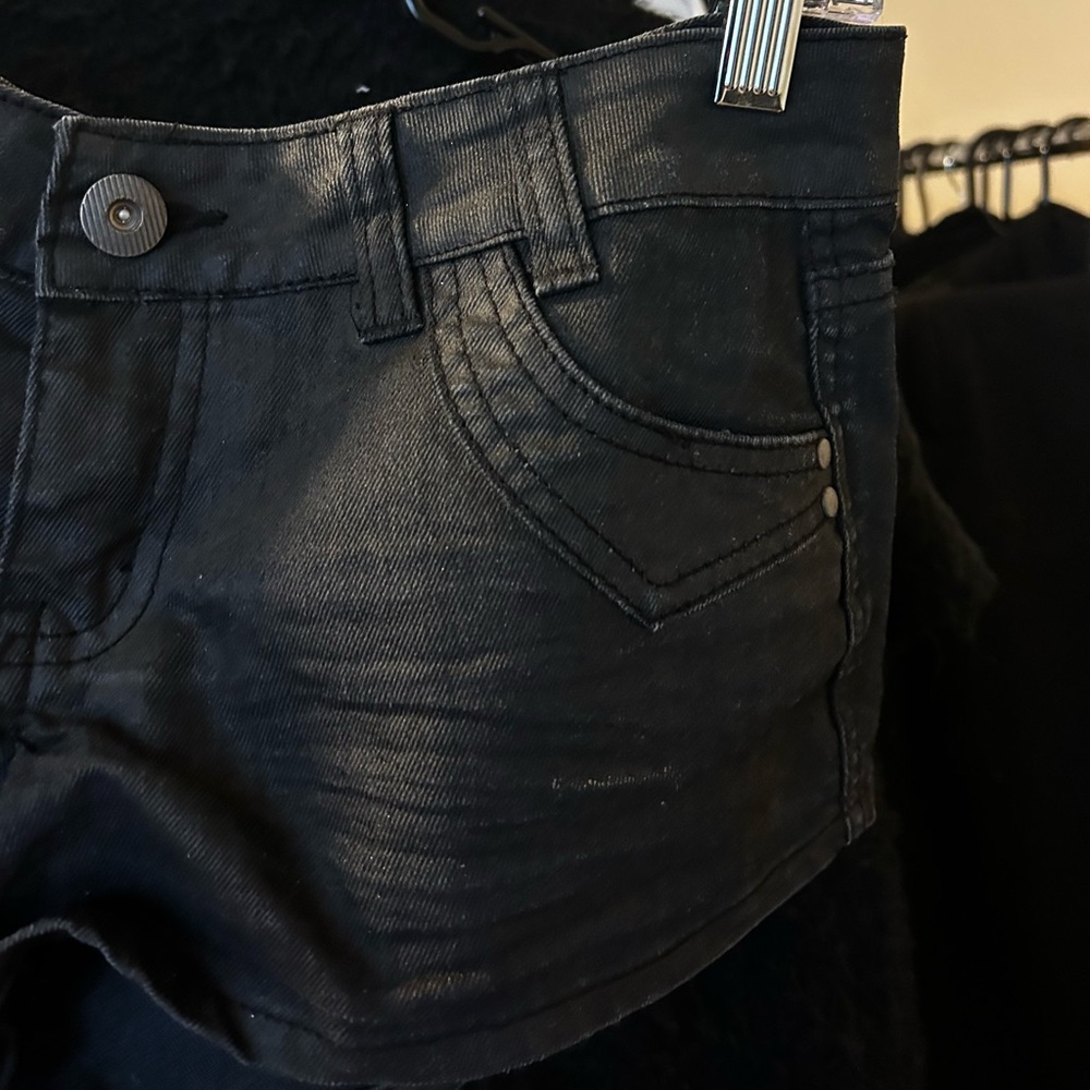 Low waisted, jean shorts